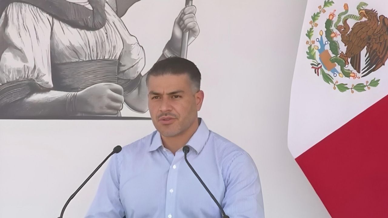 SSPC entrega 110 nuevas patrullas a Sinaloa y Sedena apoyará en capacitación de policías estatales