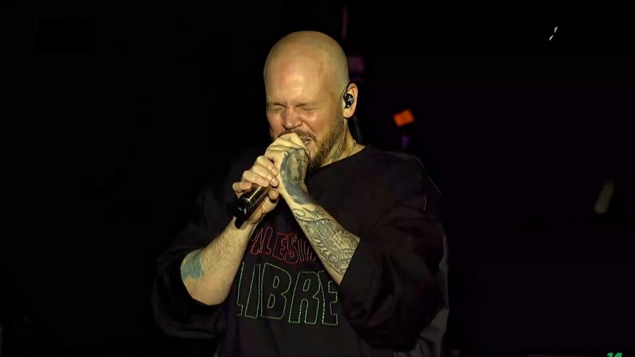 Canciones, protesta y salud mental con Residente desde el Zócalo de la CDMX